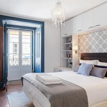 Апартаменты Bella Vista - Modern Classic In Heart Of City Лиссабон